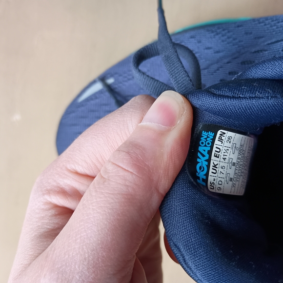 Hoka Purple Sneakers with Breathable Mesh Design - Picture 6 of 7